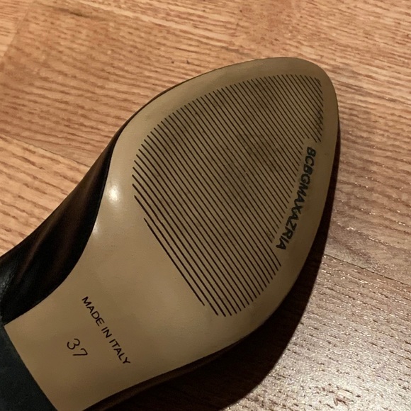 BLACK BCBG SLINGBACK CHUNKY HEEL - Size 37. - Picture 5 of 6